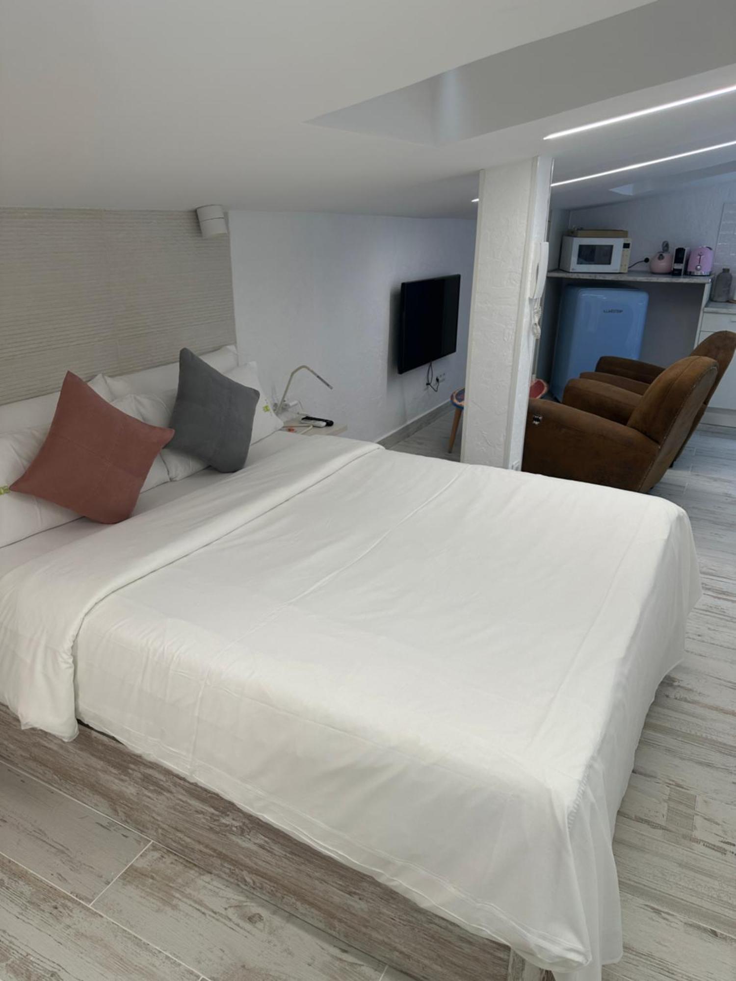 T-Homes - Cuenca มาดริด ภายนอก รูปภาพ